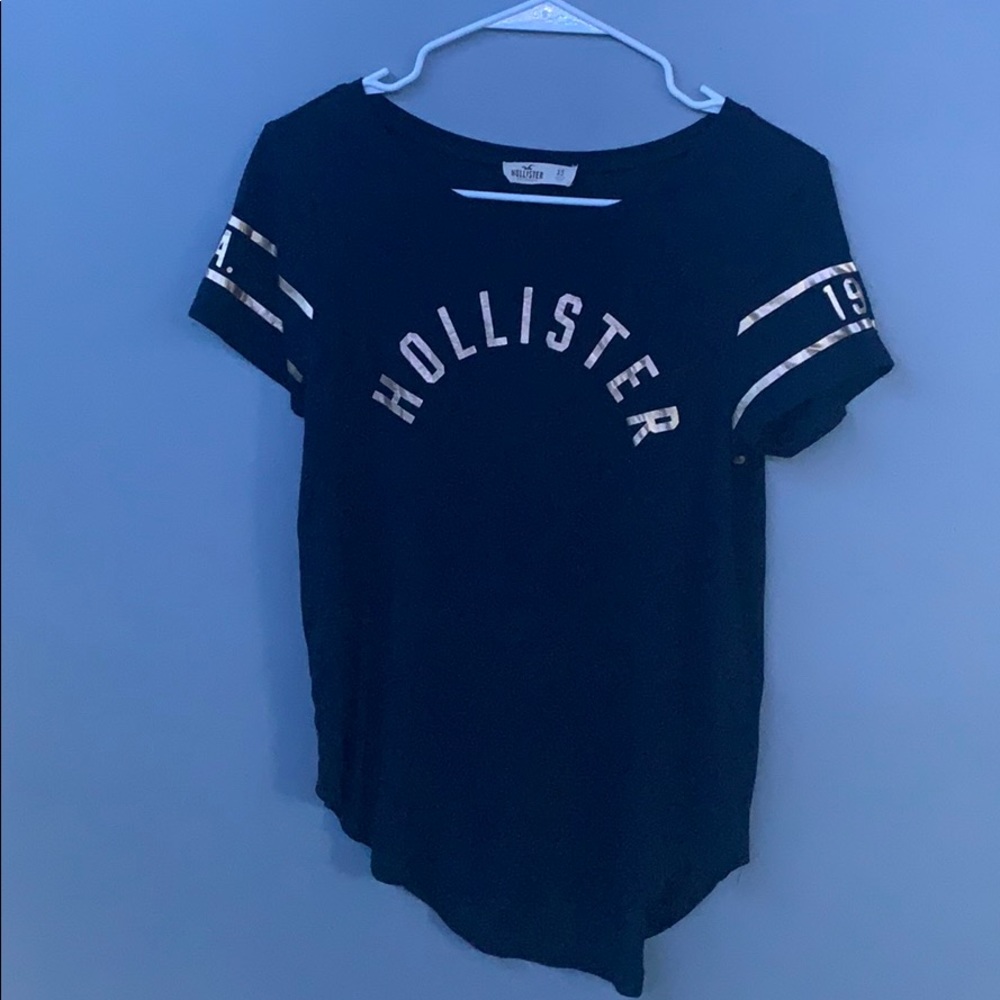 Navy Blue Hollister tshirt